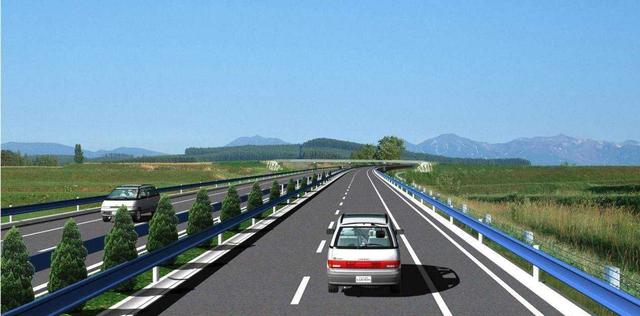 详细阅读:高速测速:车速110,交警测出多少?别等扣分才懂 高速测速:车速110,交警测出多少?别等扣分才懂